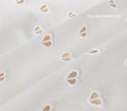 Шитье хлопковое Prada "Сердечки", цвет белый, 01925-2